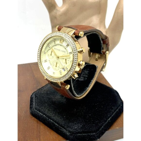 Michael Kors Women's Watch MK2249 Parker Quartz Gold Dial Leather Band 39mm - Picture 2 of 13